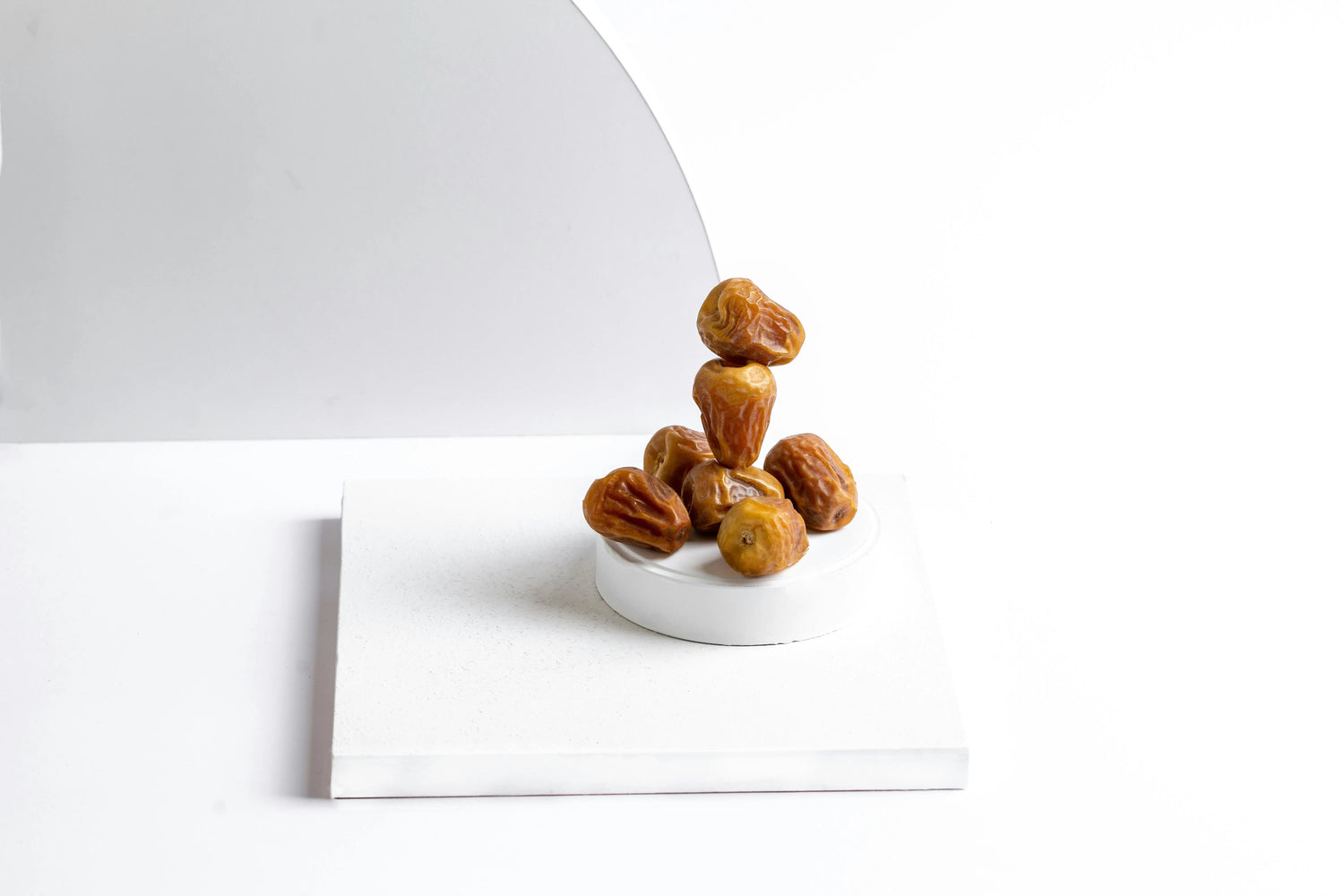 Dates - قـنـطـرة